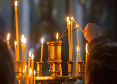 How to light candles for health in church Which saint should light a candle for ill-wishers
